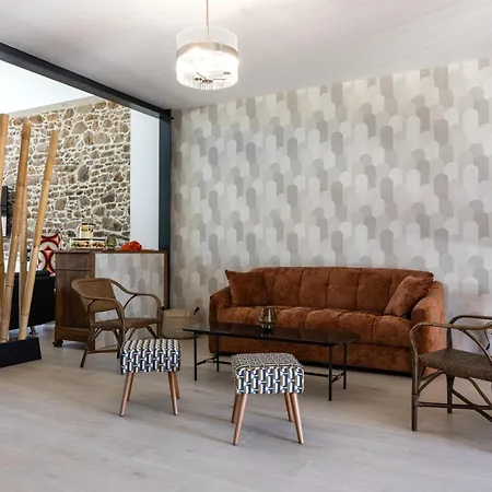 Le Domaine De La Haye - *