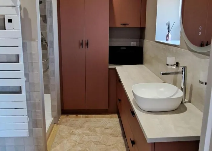 Le Domaine De La Haye - *