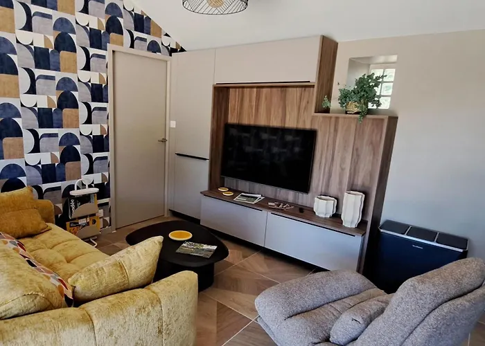 Le Domaine De La Haye - * Saint-Christophe-du-Bois